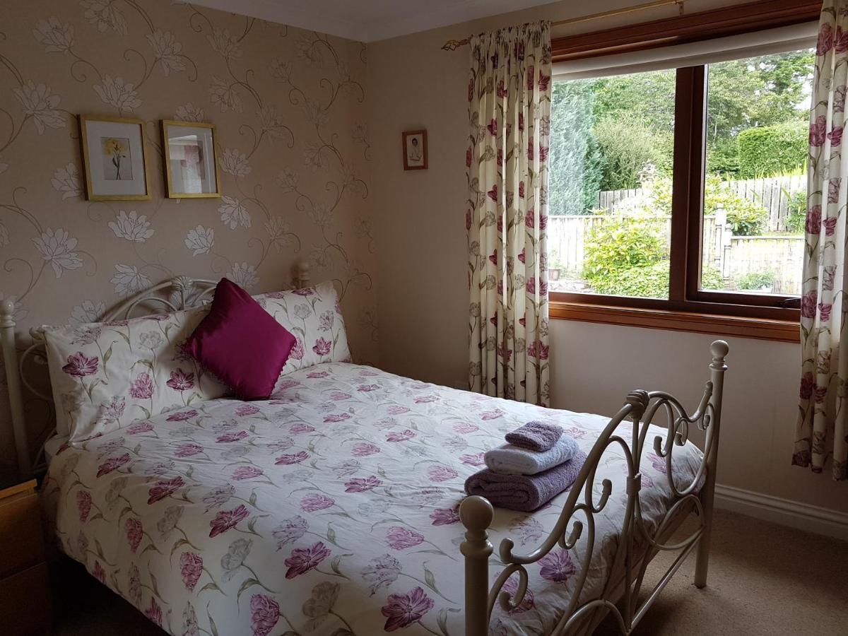 Lilyoak B&B & Self Catering Apartment Insch Kültér fotó